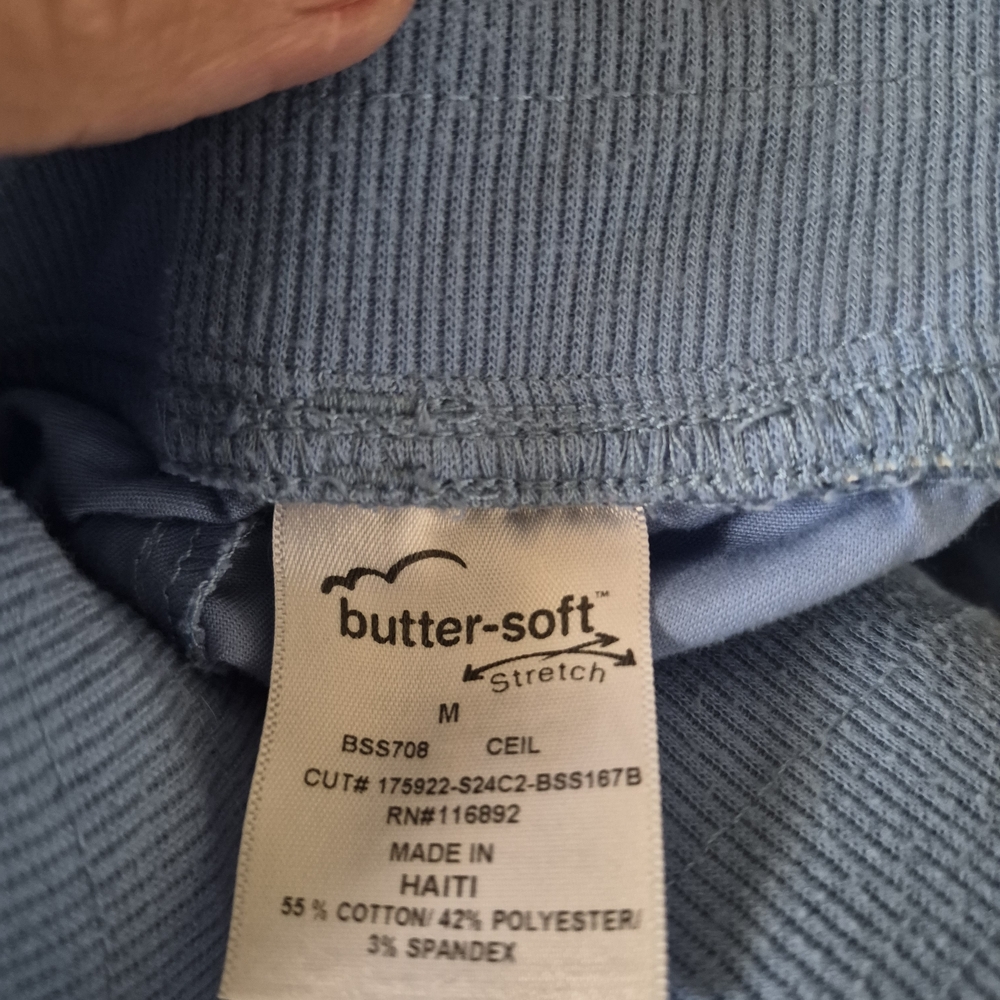 Butter-Soft Stretch Blue Scrub Set - Picture 10 of 10